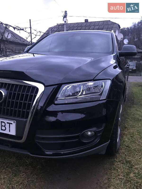 Внедорожник / Кроссовер Audi Q5 2012 в Ужгороде