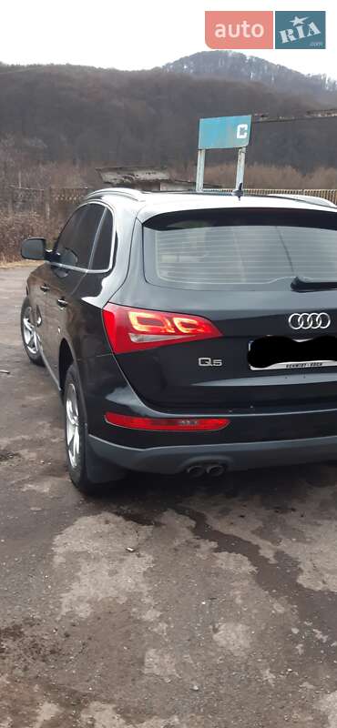 Внедорожник / Кроссовер Audi Q5 2012 в Ужгороде