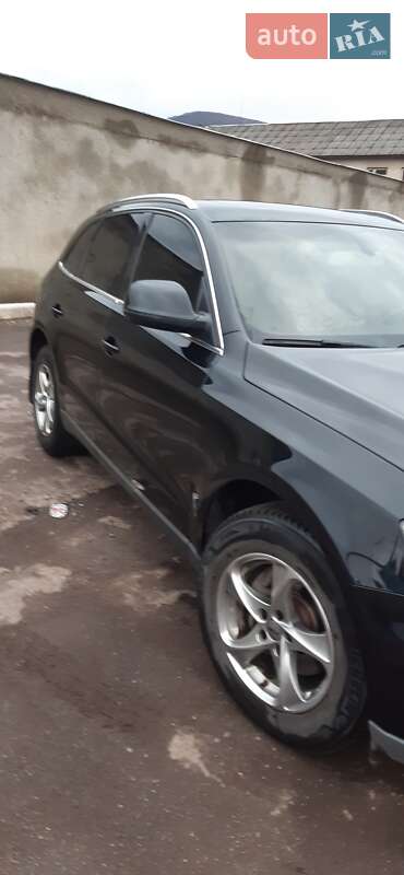 Внедорожник / Кроссовер Audi Q5 2012 в Ужгороде