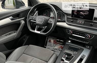 Позашляховик / Кросовер Audi Q5 2018 в Луцьку