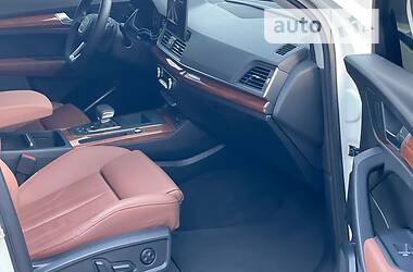Внедорожник / Кроссовер Audi Q5 2021 в 