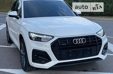 Внедорожник / Кроссовер Audi Q5 2021 в 