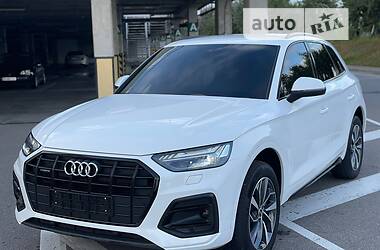 Внедорожник / Кроссовер Audi Q5 2021 в 