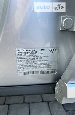 Позашляховик / Кросовер Audi Q5 2021 в 