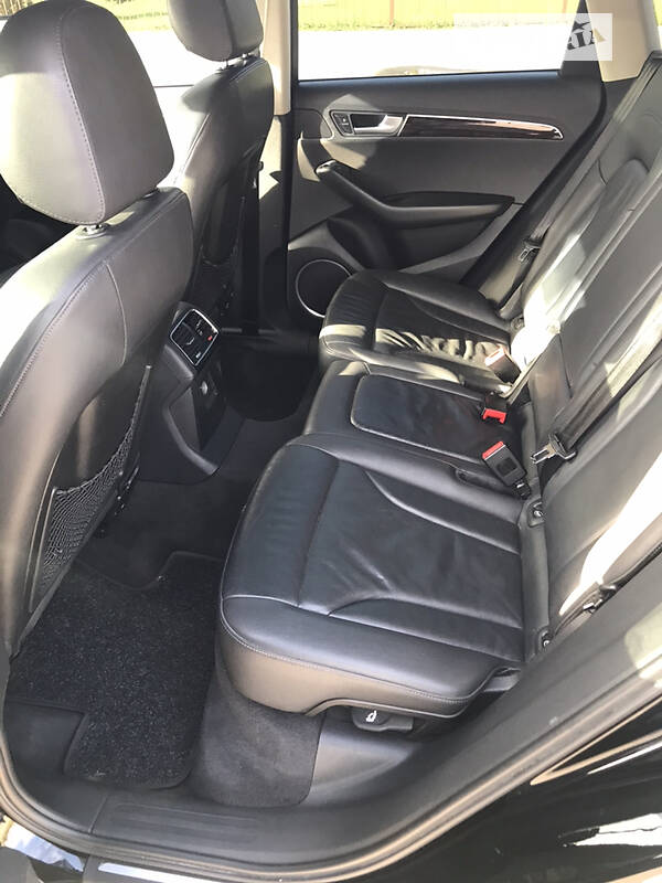 Позашляховик / Кросовер Audi Q5 2010 в Луцьку фото 11 Позашляховик / Кросовер Audi Q5 2010 в Луцьку