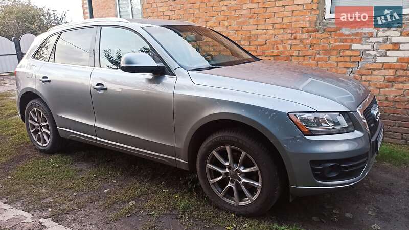 Внедорожник / Кроссовер Audi Q5 2011 в Чугуеве