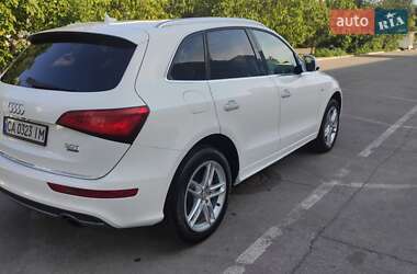 Внедорожник / Кроссовер Audi Q5 2015 в 