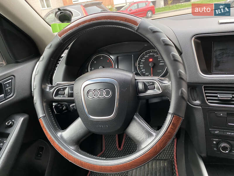 Внедорожник / Кроссовер Audi Q5 2009 в Луцке