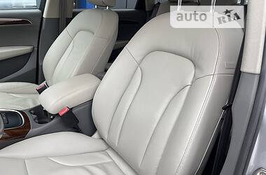 Позашляховик / Кросовер Audi Q5 2012 в 