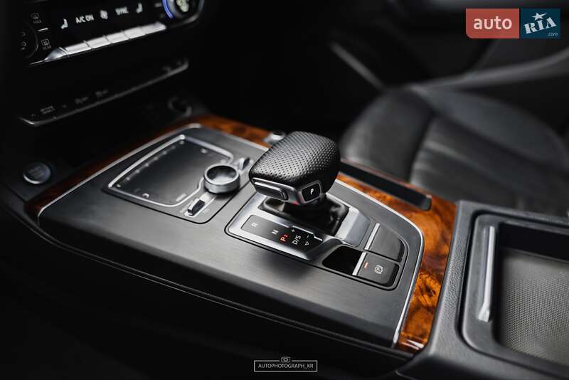 Внедорожник / Кроссовер Audi Q5 2018 в Кривом Роге