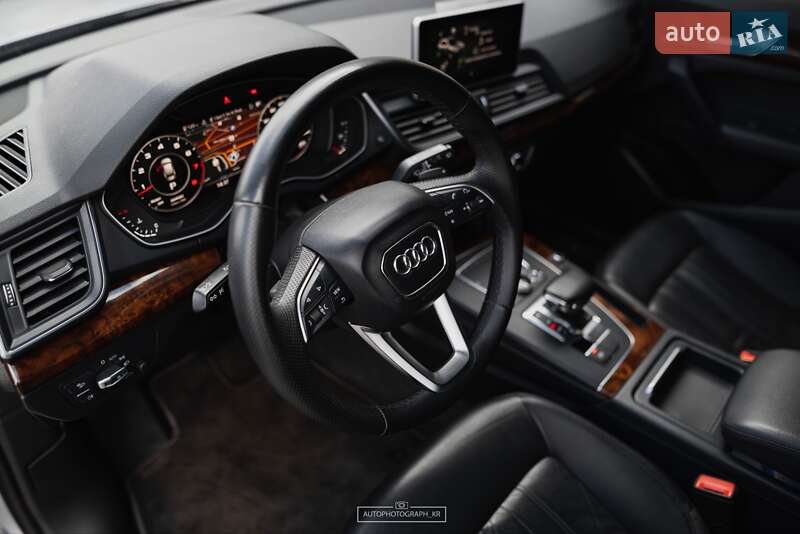 Внедорожник / Кроссовер Audi Q5 2018 в Кривом Роге