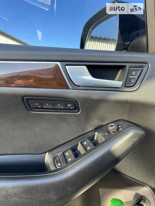 Внедорожник / Кроссовер Audi Q5 2010 в Калуше