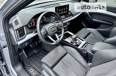 Позашляховик / Кросовер Audi Q5 2020 в Києві