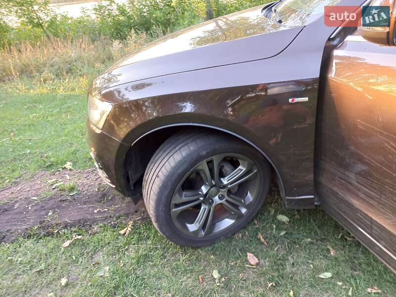 Внедорожник / Кроссовер Audi Q5 2012 в Лозовой