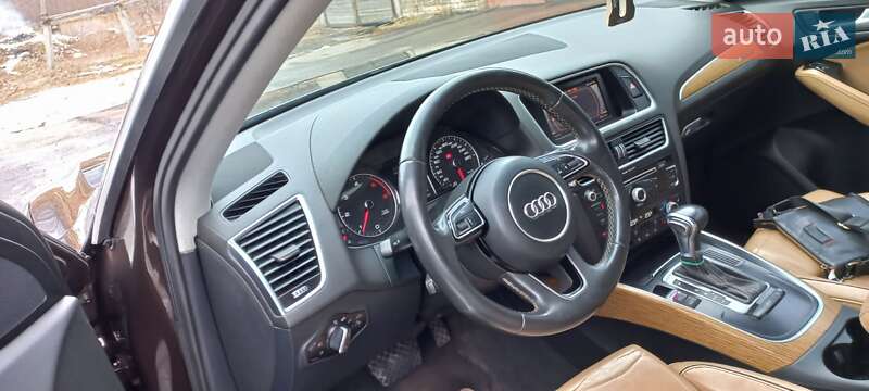 Внедорожник / Кроссовер Audi Q5 2012 в Лозовой