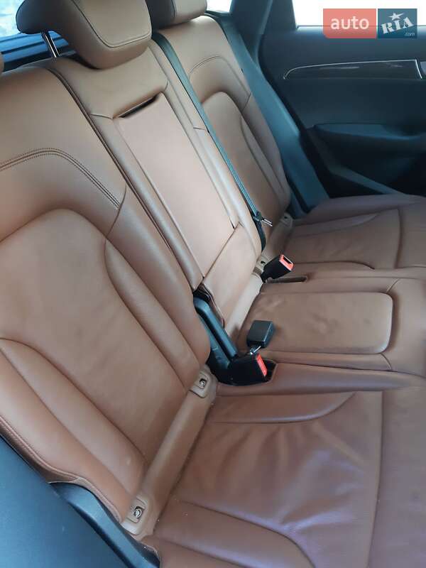 Внедорожник / Кроссовер Audi Q5 2011 в Львове