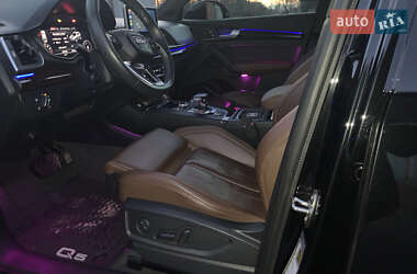 Внедорожник / Кроссовер Audi Q5 2018 в 