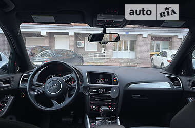 Внедорожник / Кроссовер Audi Q5 2016 в 