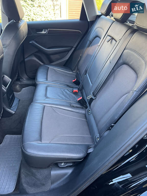 Позашляховик / Кросовер Audi Q5 2015 в Львові фото 45 Позашляховик / Кросовер Audi Q5 2015 в Львові