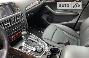 Позашляховик / Кросовер Audi Q5 2011 в 