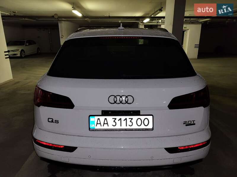 Внедорожник / Кроссовер Audi Q5 2017 в Киеве