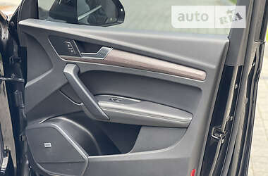 Внедорожник / Кроссовер Audi Q5 2020 в 