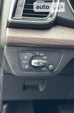 Внедорожник / Кроссовер Audi Q5 2020 в 