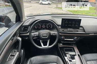 Внедорожник / Кроссовер Audi Q5 2020 в 