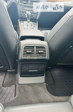 Позашляховик / Кросовер Audi Q5 2011 в 