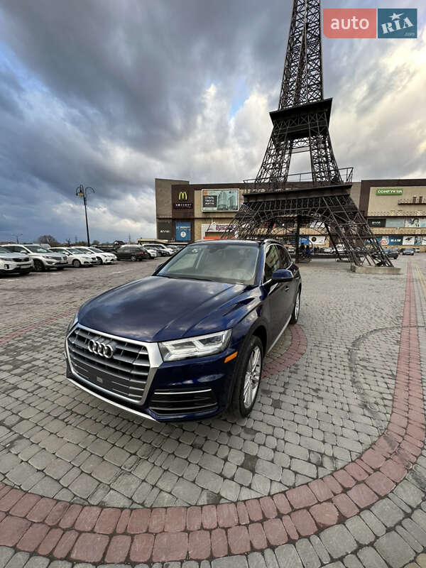 Внедорожник / Кроссовер Audi Q5 2017 в Харькове