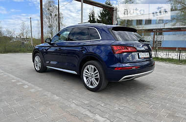 Внедорожник / Кроссовер Audi Q5 2018 в Нетешине