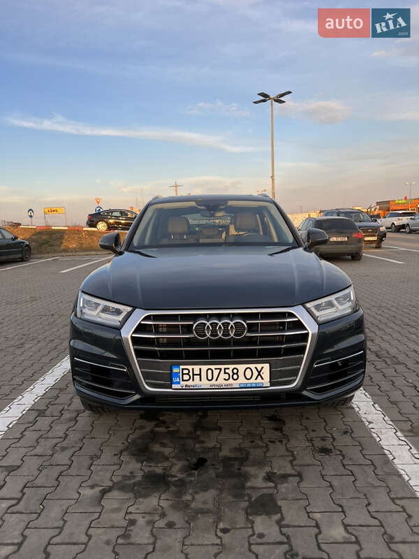 Внедорожник / Кроссовер Audi Q5 2018 в Одессе