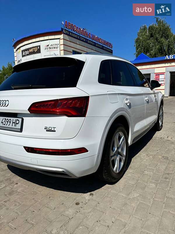 Позашляховик / Кросовер Audi Q5 2018 в Харкові