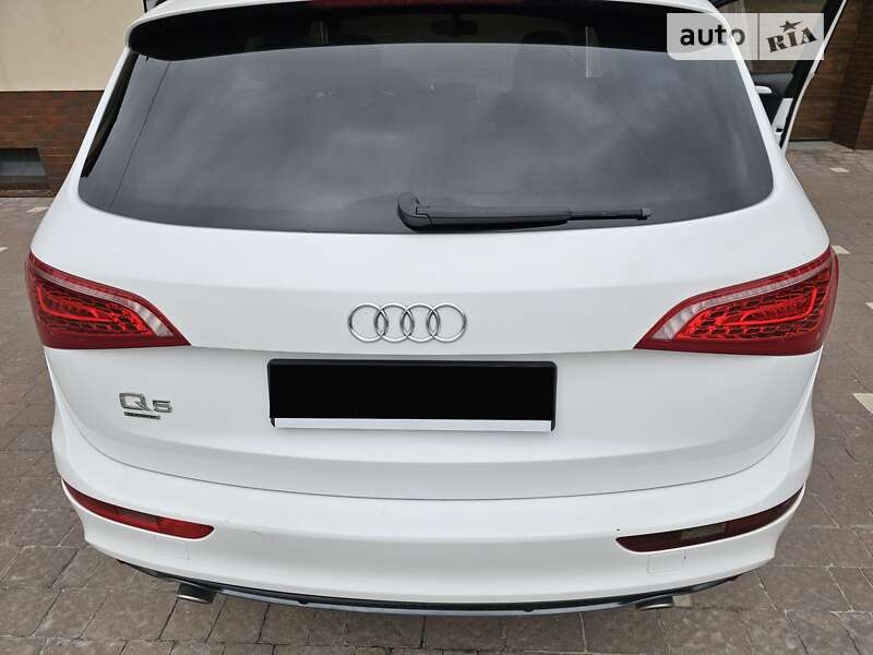 Позашляховик / Кросовер Audi Q5 2011 в Тернополі