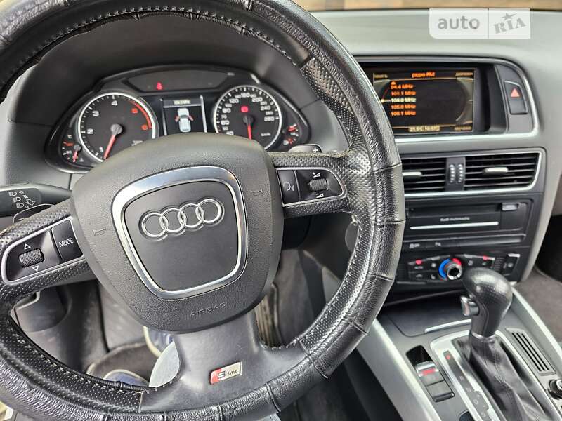 Позашляховик / Кросовер Audi Q5 2011 в Тернополі