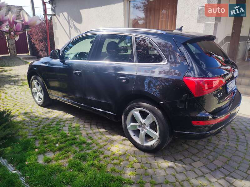 Внедорожник / Кроссовер Audi Q5 2012 в Мукачево