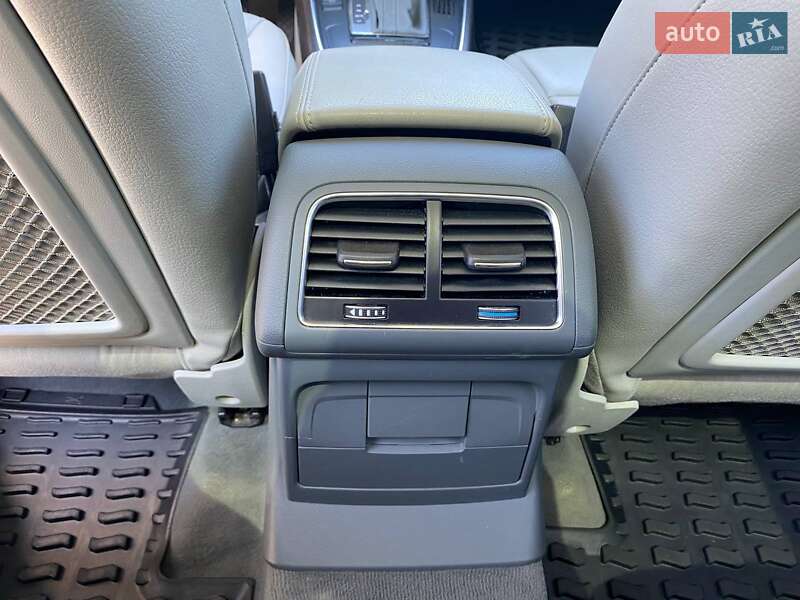 Позашляховик / Кросовер Audi Q5 2015 в Вінниці