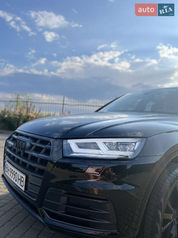Внедорожник / Кроссовер Audi Q5 2017 в Одессе