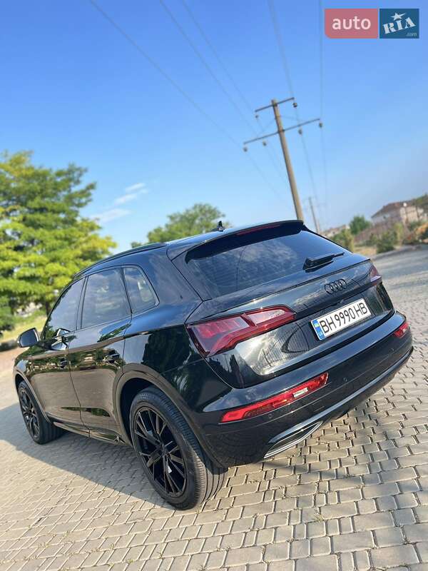 Внедорожник / Кроссовер Audi Q5 2017 в Одессе