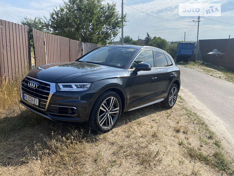 Внедорожник / Кроссовер Audi Q5 2018 в Киеве