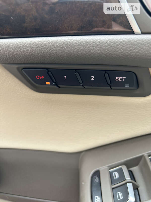 Внедорожник / Кроссовер Audi Q5 2013 в Тернополе