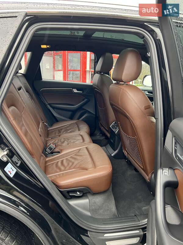 Внедорожник / Кроссовер Audi Q5 2013 в Черновцах