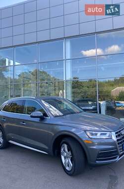 Внедорожник / Кроссовер Audi Q5 2019 в 