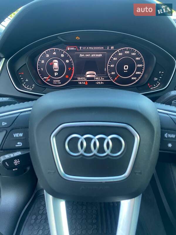 Позашляховик / Кросовер Audi Q5 2019 в Києві