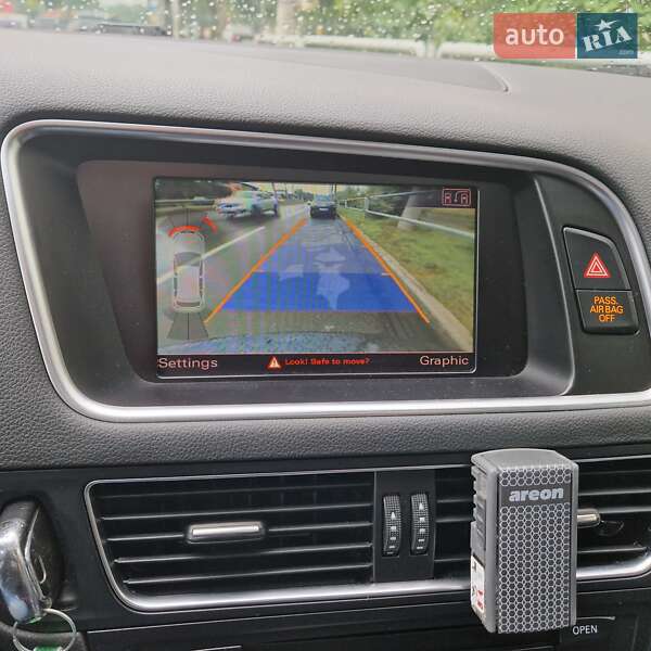 Внедорожник / Кроссовер Audi Q5 2010 в Чернигове