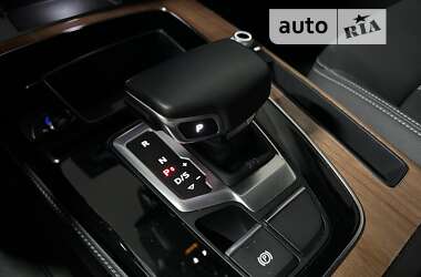 Внедорожник / Кроссовер Audi Q5 2020 в 