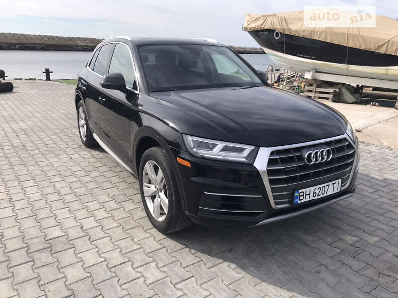 Внедорожник / Кроссовер Audi Q5 2018 в Одессе