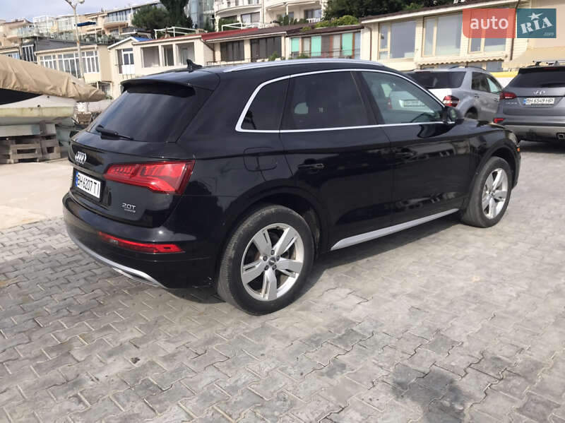 Внедорожник / Кроссовер Audi Q5 2018 в Одессе
