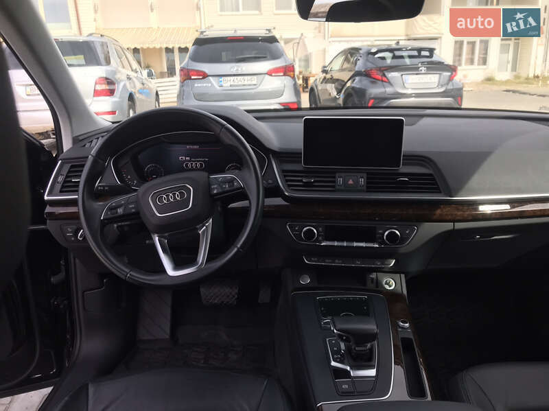 Внедорожник / Кроссовер Audi Q5 2018 в Одессе