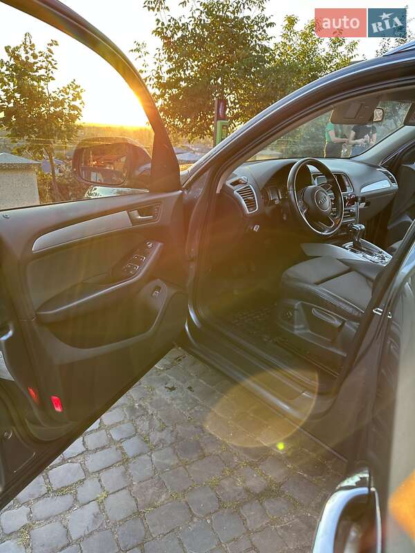 Внедорожник / Кроссовер Audi Q5 2016 в Виноградове